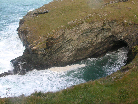 Between Trebarwith and Tintagel